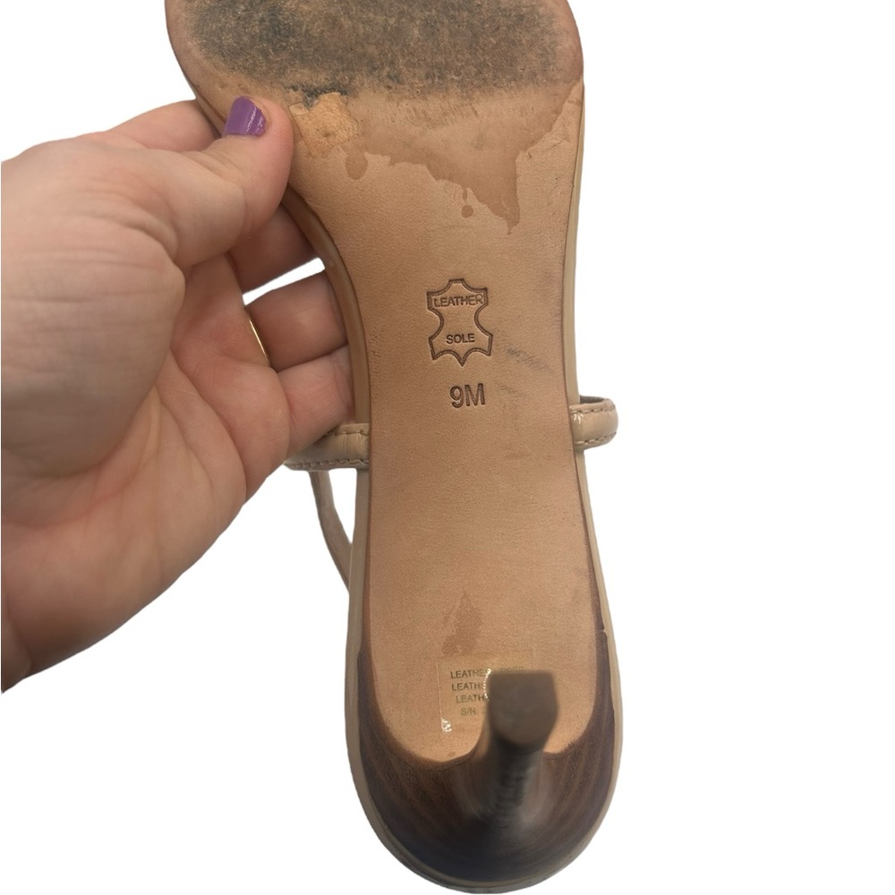 Tory Burch Nude Leather T Strap Kitten Heels - Picture 8 of 8